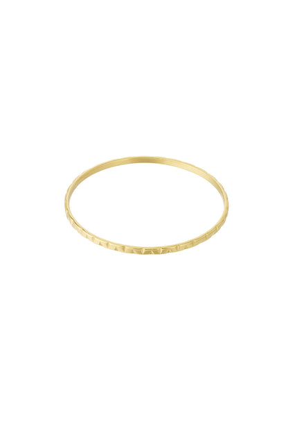 Stylish Stainless Steel Bangle for Everyday Wear