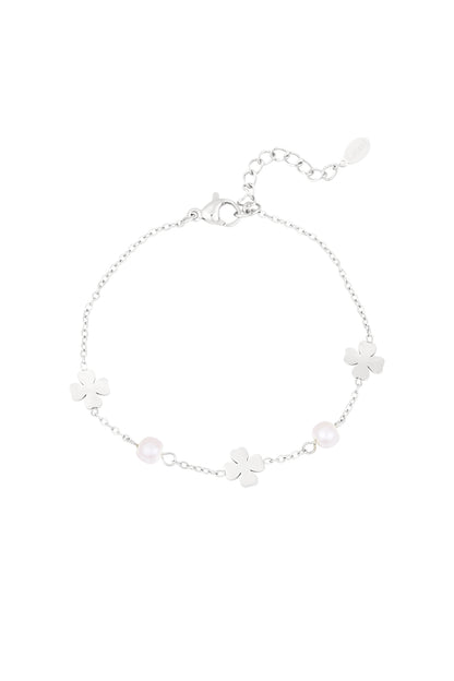 Stylish Stainless Steel Clover Charm Bracelet