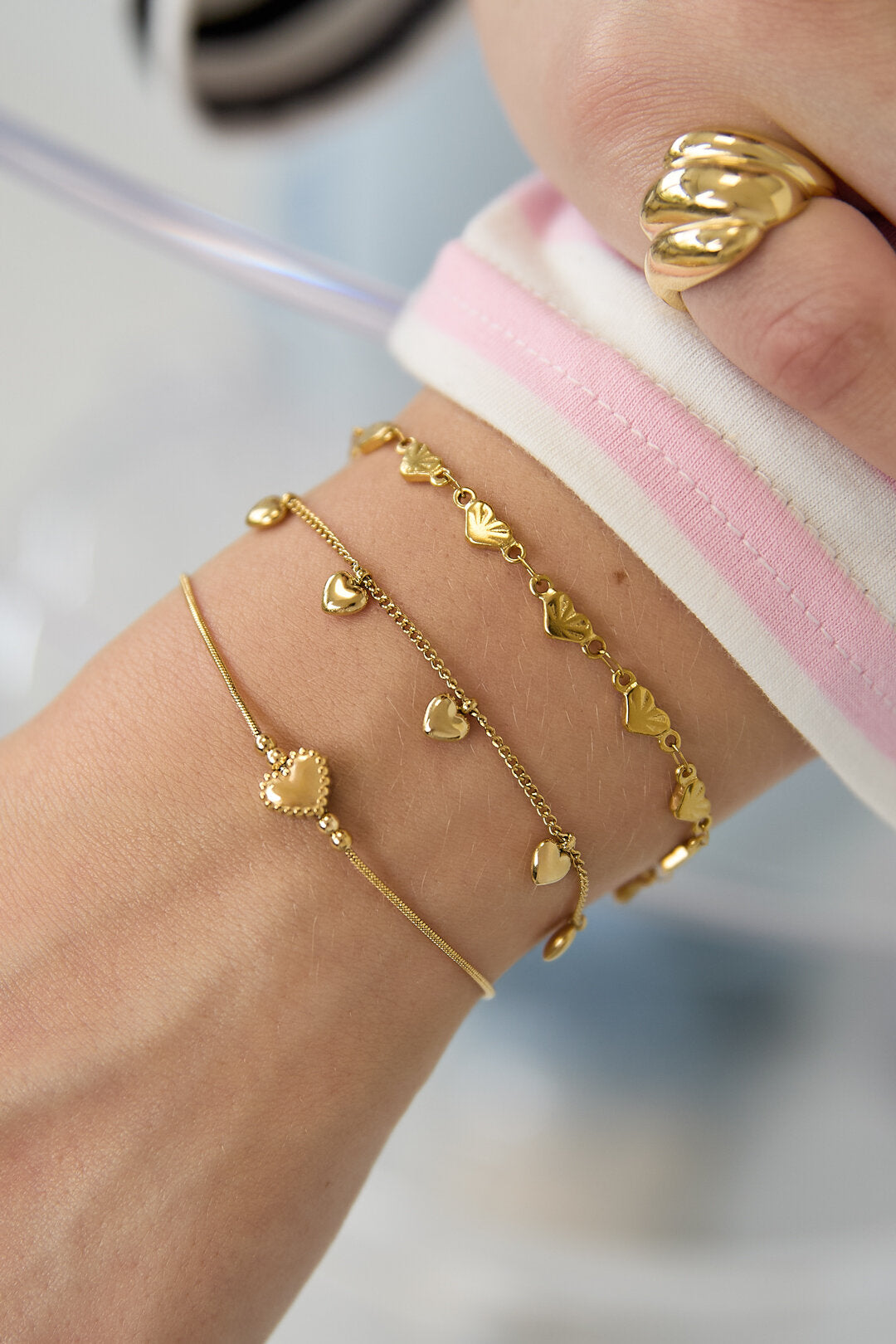 Elegant Heart Charm Bracelet for Daily Wear